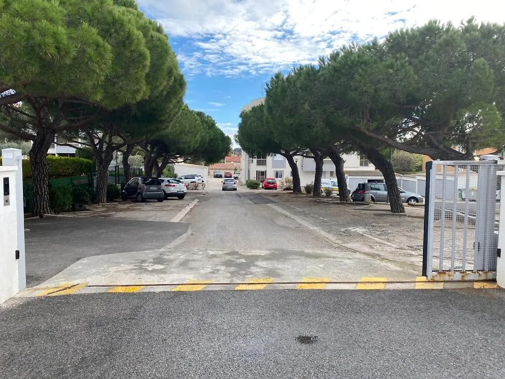 Baie De Sanary - Beau F2 Bord De Mer Avec Piscine Six-Fours-les-Plages 0*,