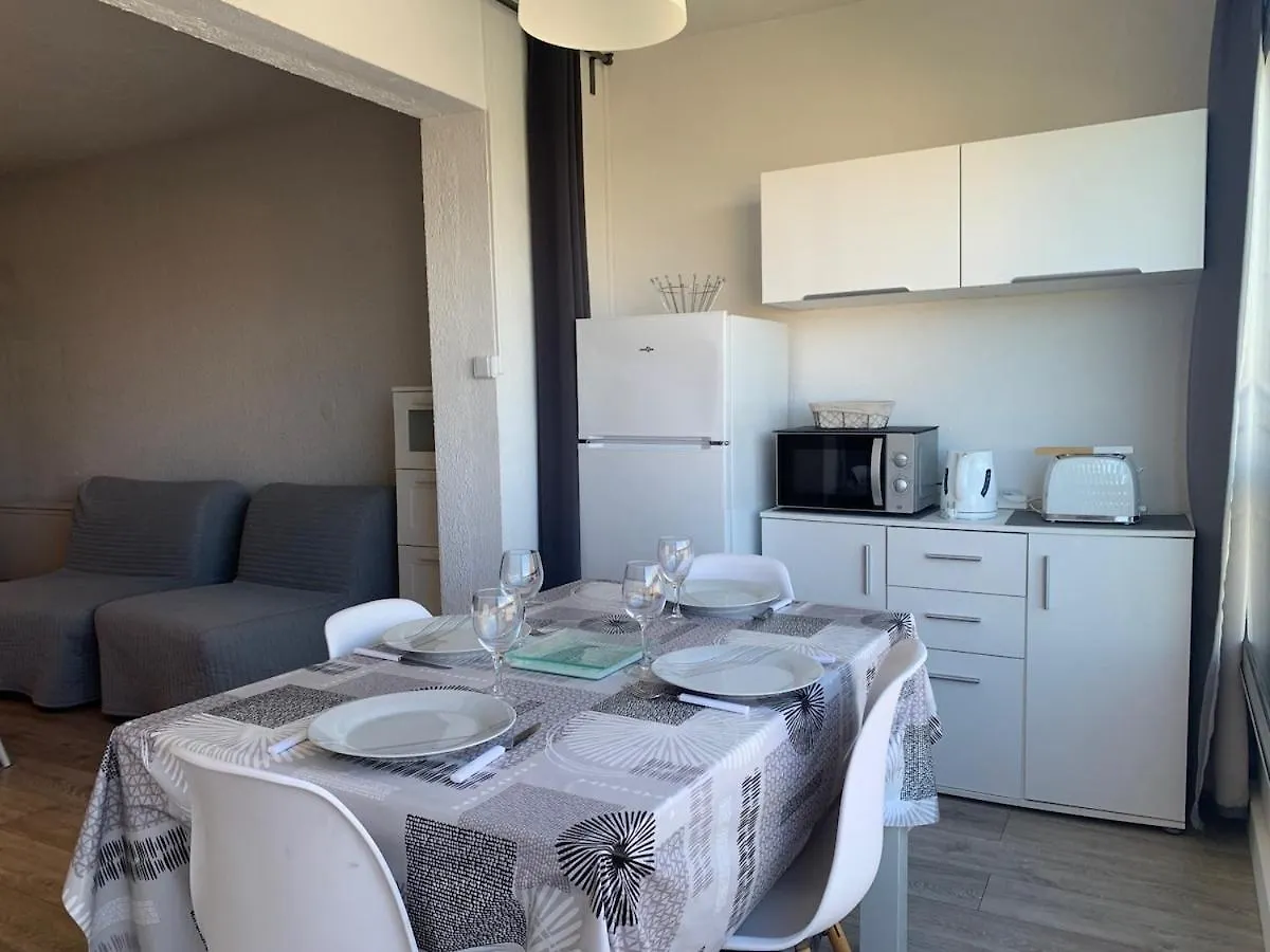 Apartment Baie De Sanary - Beau F2 Bord De Mer Avec Piscine Six-Fours-les-Plages France